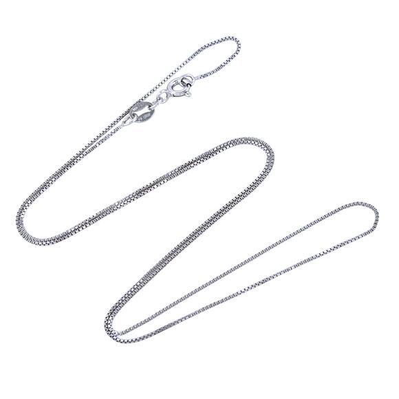 Vintage Italy KA1772 Sterling Silver 925 0.7mm Box Chain Necklace 18" - Picture 1 of 3